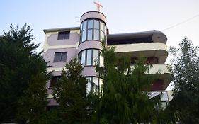 Hotel Deja